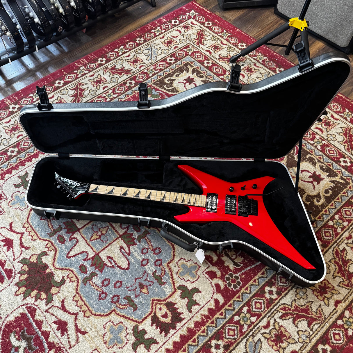 Jackson X Series Warrior WRX24M Racing Red + Hard Case (Pre-Owned)