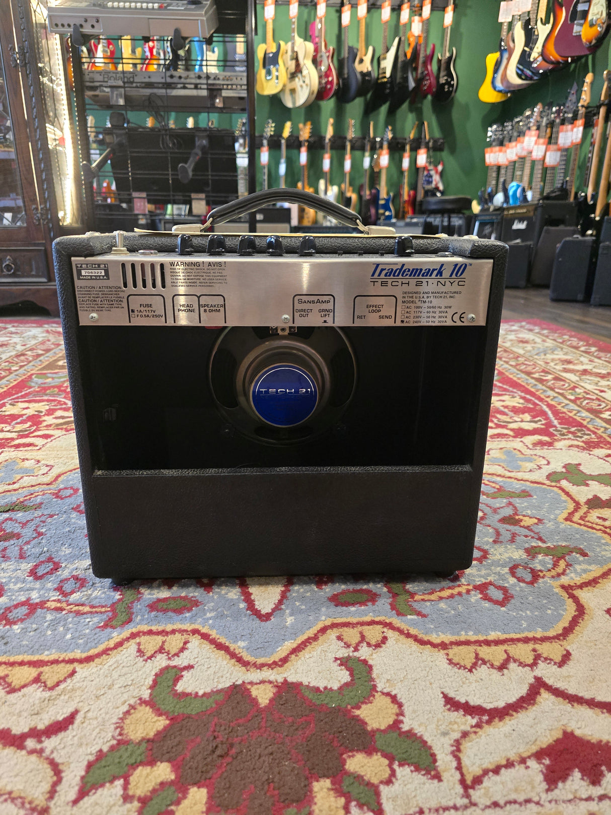 Tech 21 Trademark 10 Combo Guitar Amplifier (Pre-Owned)