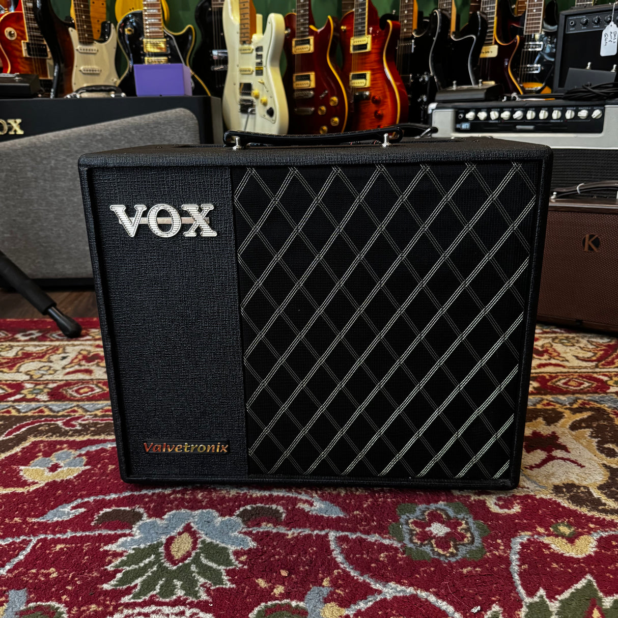 Vox VT40X 40W Hybrid Valve Electric Guitar Combo Amplifier + VSF5 Footswitch (Pre-Owned)