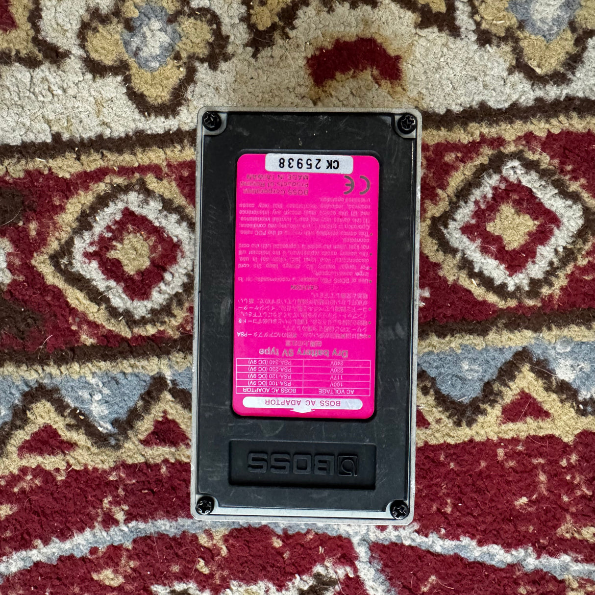 Boss DD-5 Digital Delay Effects Pedal (Pre-Owned)