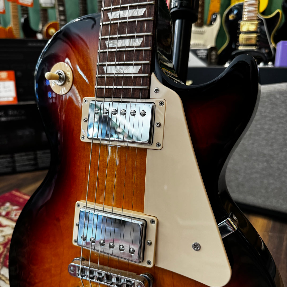 Gibson Les Paul Studio 2012 sunburst + Hard Case (Pre-Owned)