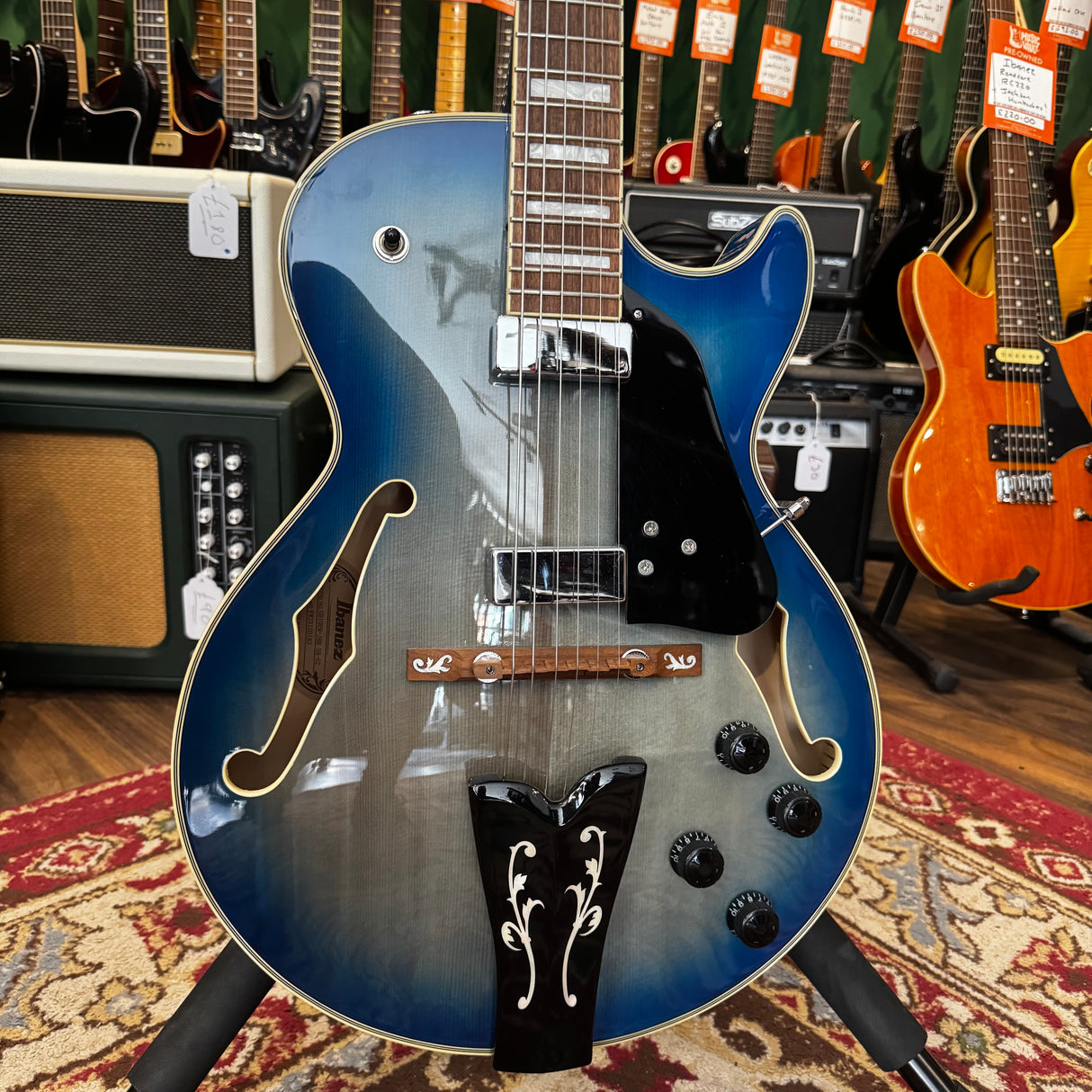 Ibanez George Benson GMB10EM Semi Hollobody Electric guitar Jet Blue Burst (Pre-Owned)
