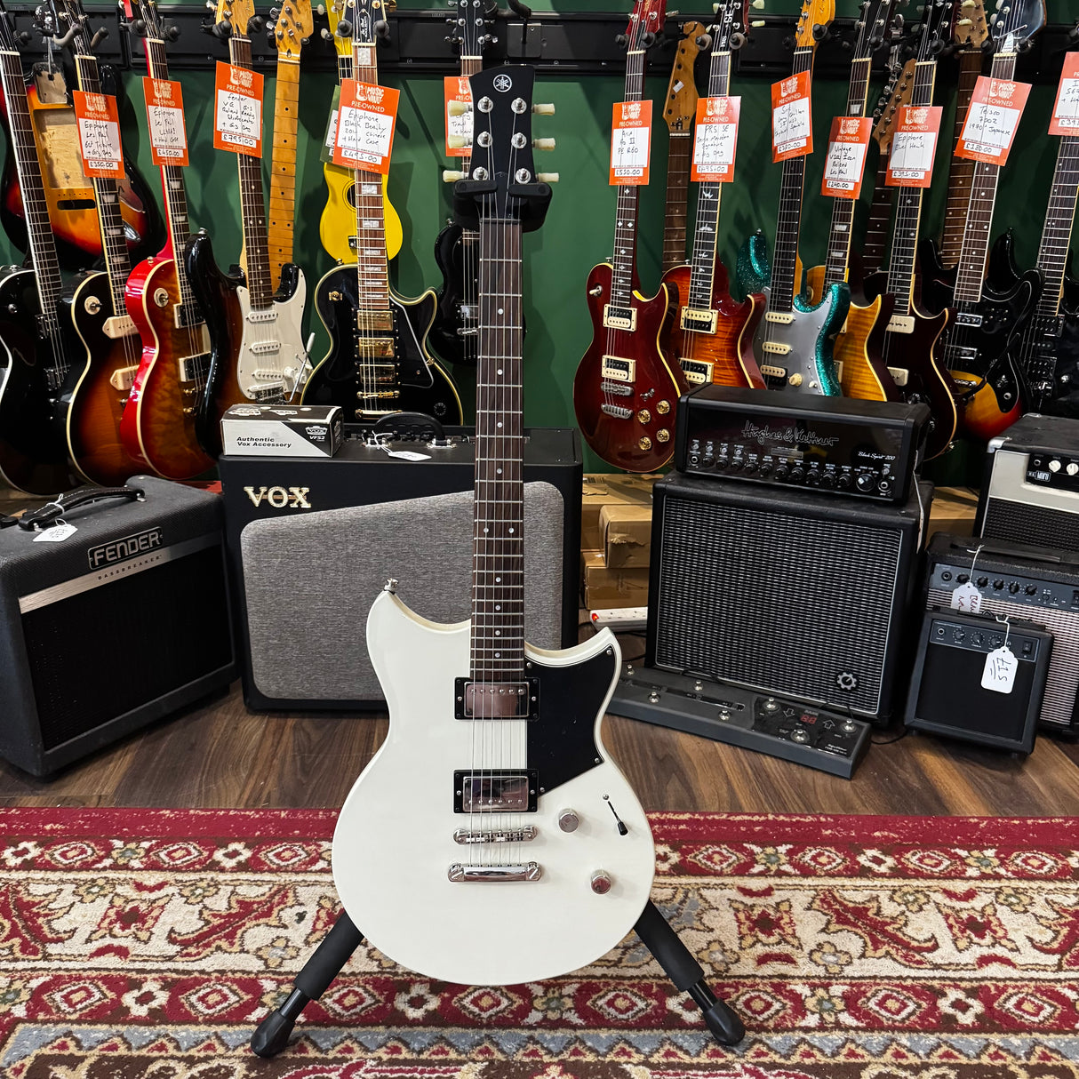 Yamaha Revstar Element RSE20 Electric Guitar Vintage White (Pre-Owned)