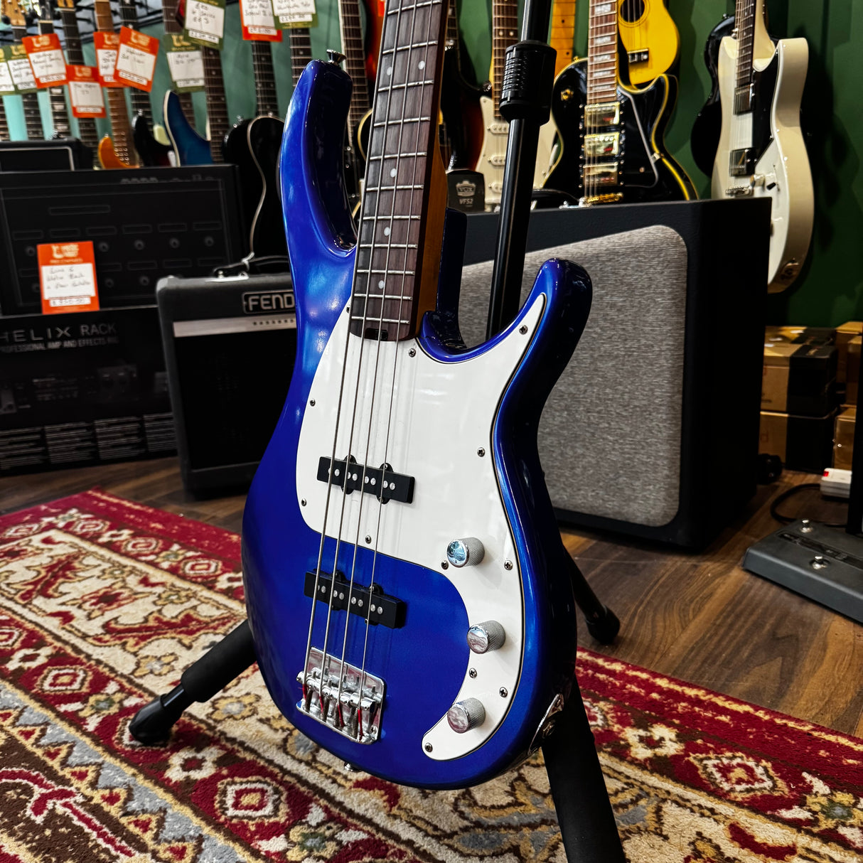 Peavey Milestone III Bass Guitar Blue (Pre-Owned)