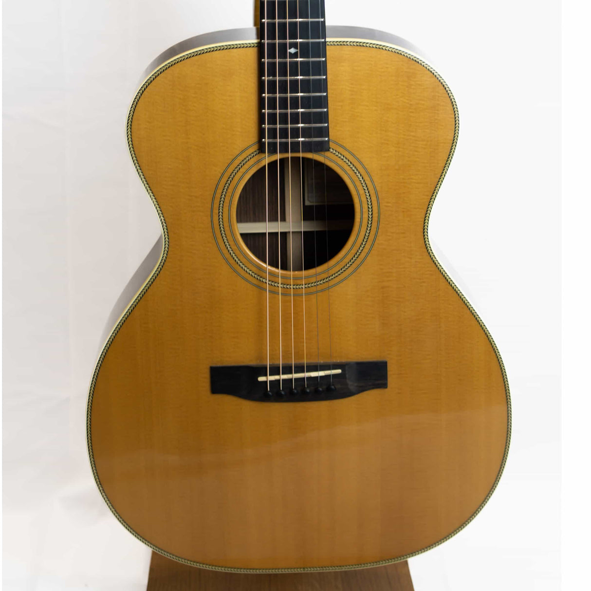 Stonebridge OM33SR Bluegrass Series Acoustic (Pre-Owned) - Music Vault