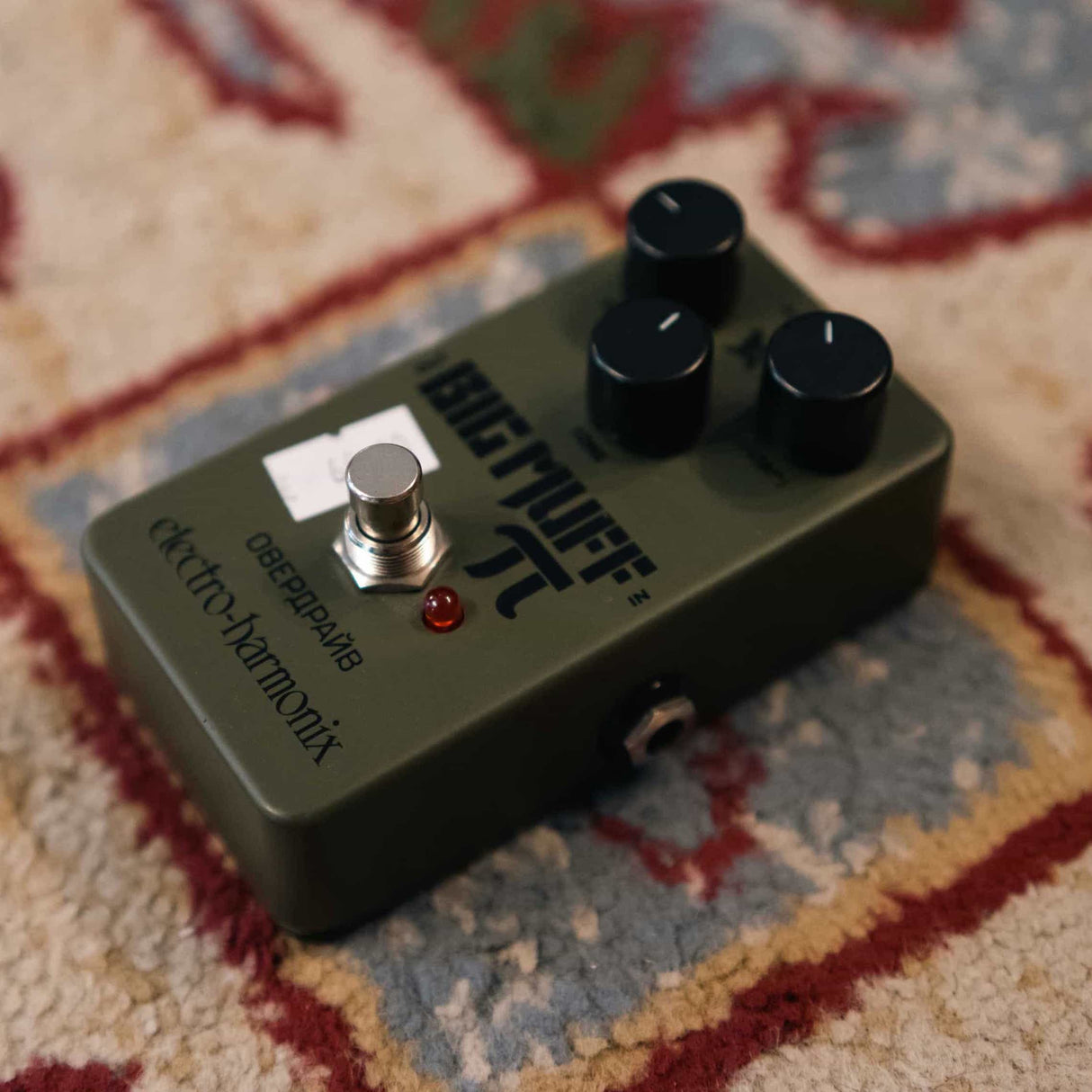 Electro Harmonix Green Russian Big Muff Pi Fuzz Pedal (Pre-Owned)