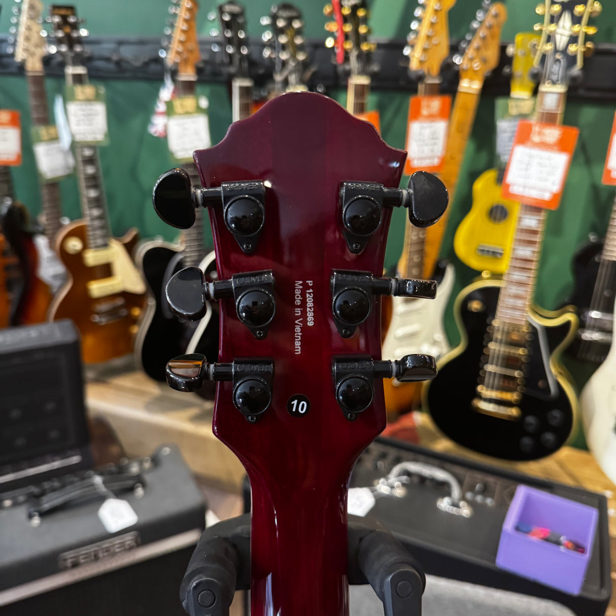 Michael Kelly Patriot Premium Blood Red EMG Quilt Top + Hard Case (Pre-Owned)