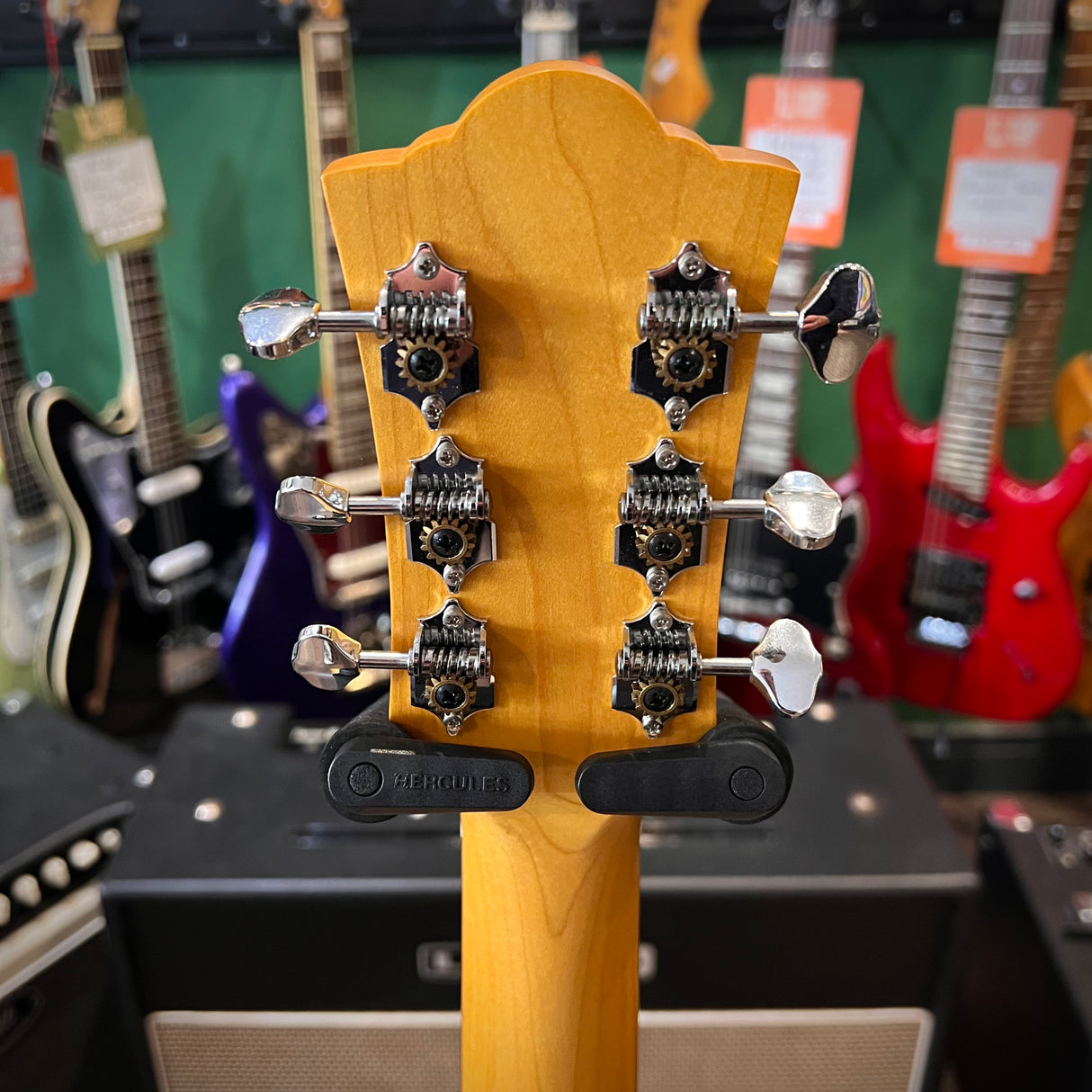 Guild Westerly Jumbo Junior Spruce / Maple Electro Acoustic (Pre-Owned)