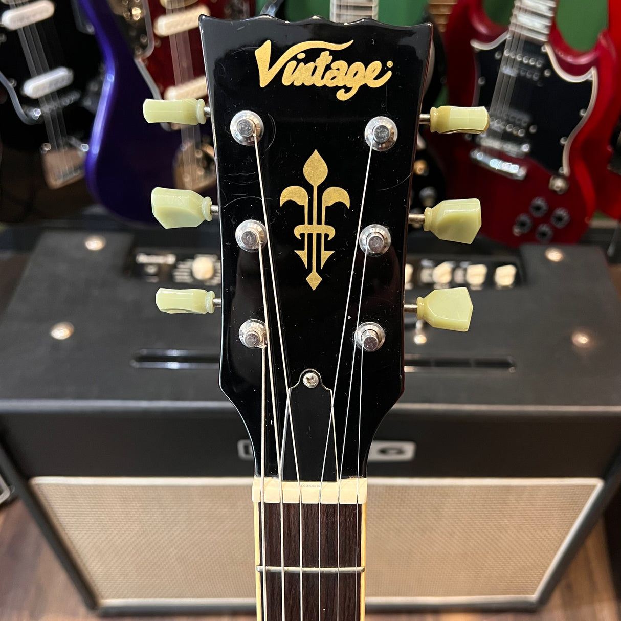 Vintage Reissued Series V100TWR Thru Wine Red (Pre-Owned)