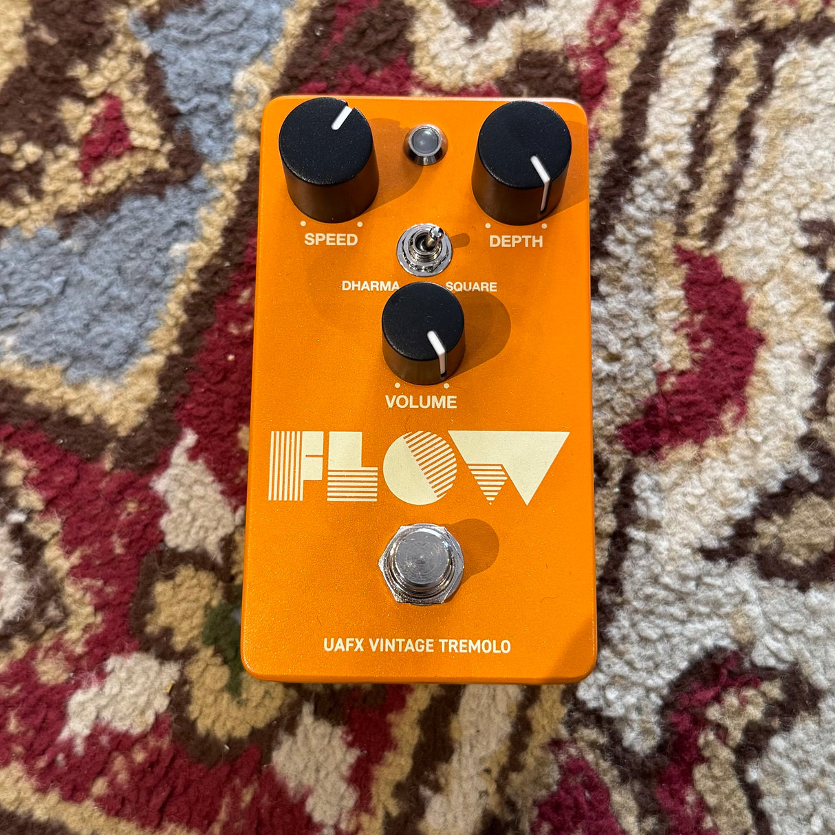 Universal Audio UAFX Flow Vintage Tremolo Pedal (Pre-Owned)