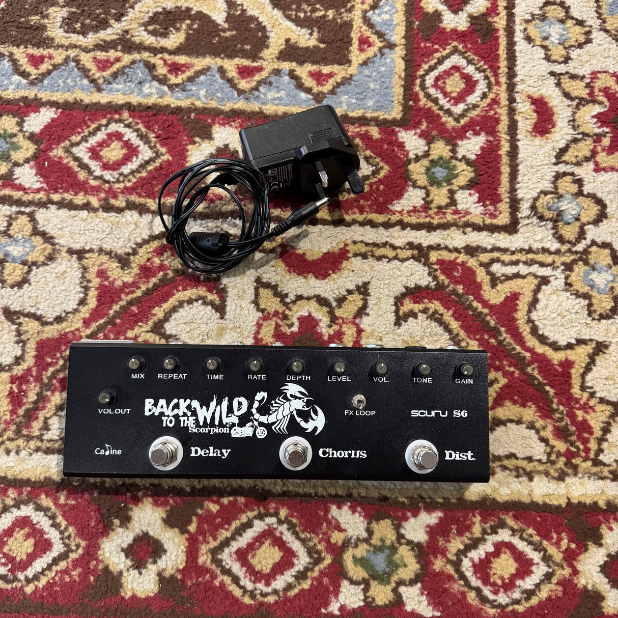 Caline Scuru S6 Back to the Wild - Scorpion Delay / Distortion / Chorus Pedal (Pre-Owned)