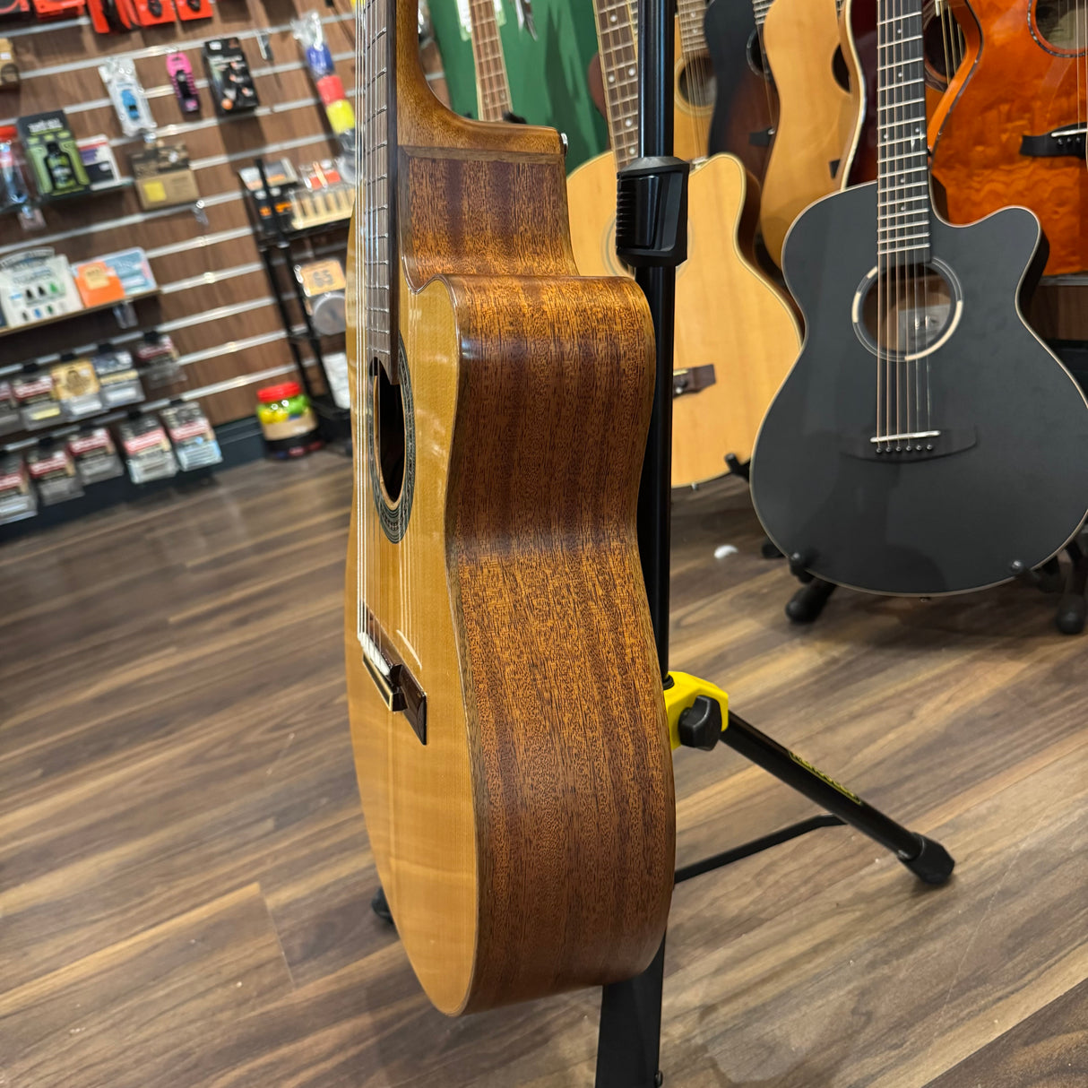 Alvarez Artist Series AC65HCE Electro Acoustic Classical (Pre-Owned)