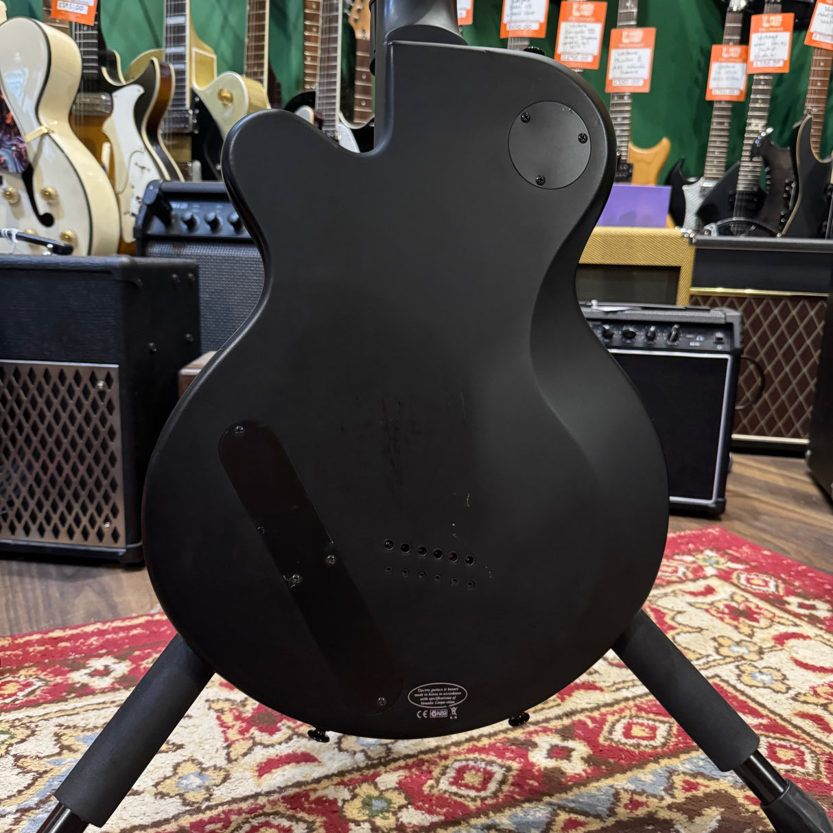 Yamaha AES520/D6 Baritone Electric Guitar Black (Pre-Owned)