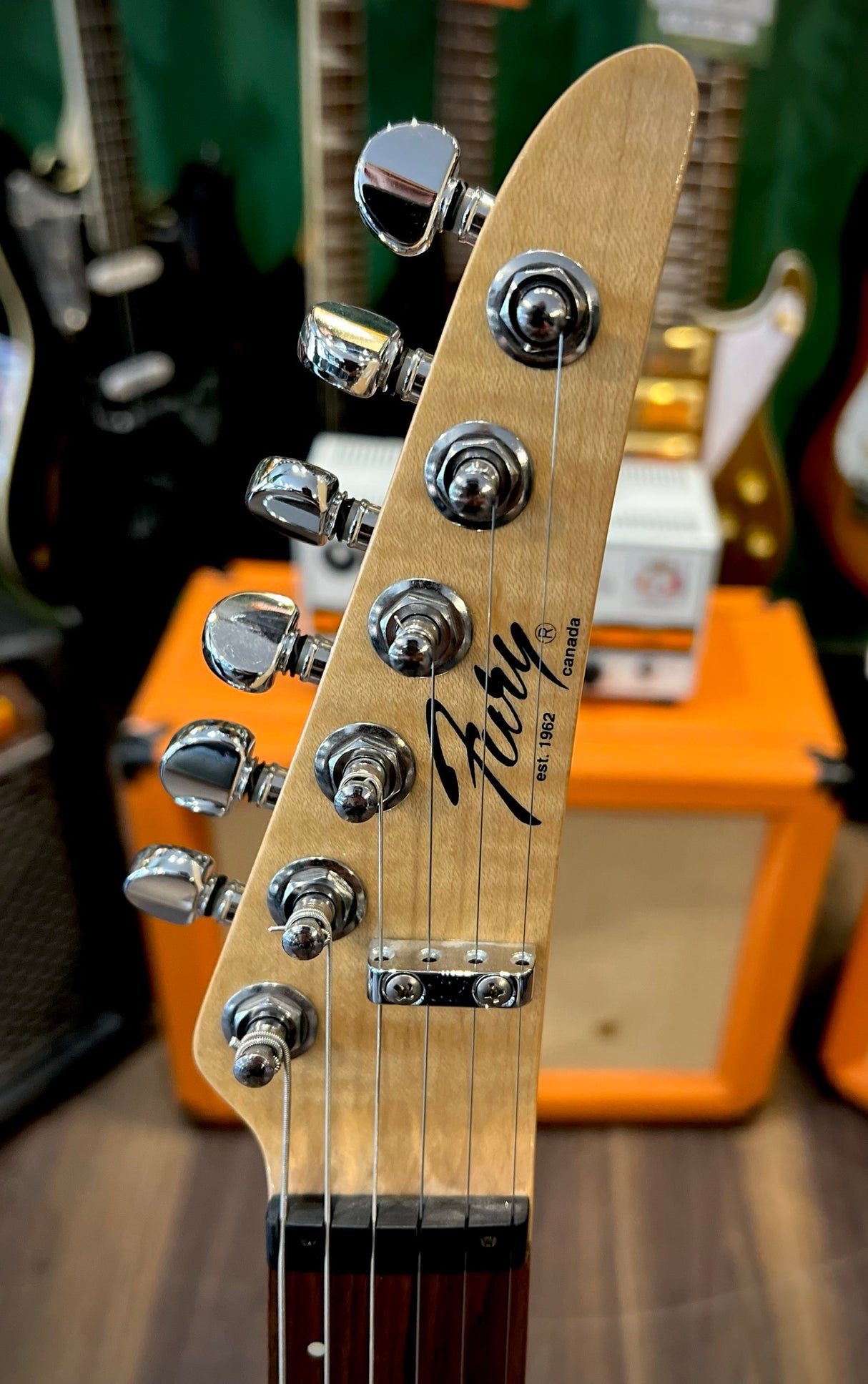 Fury Bandit Electric Guitar Gold + Hard Case (Pre-Owned) - Music Vault