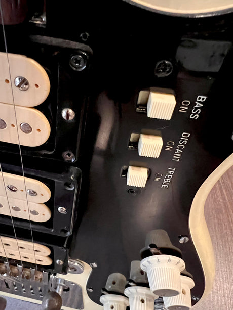 Hofner H-173 1960's White (Pre-Owned) - Music Vault