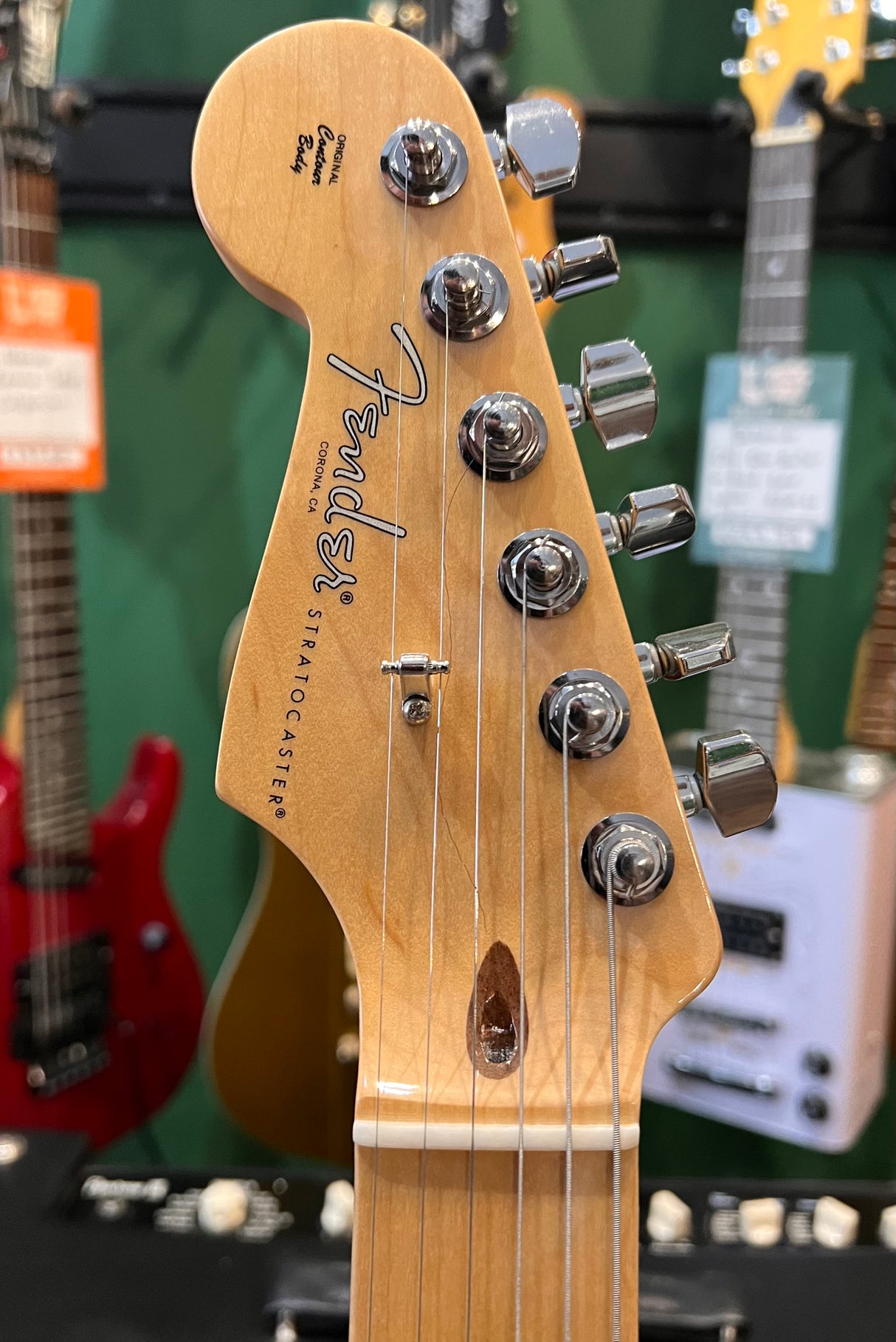 American Professional II Stratocaster Left-Handed (Pre-Owned) - Music Vault