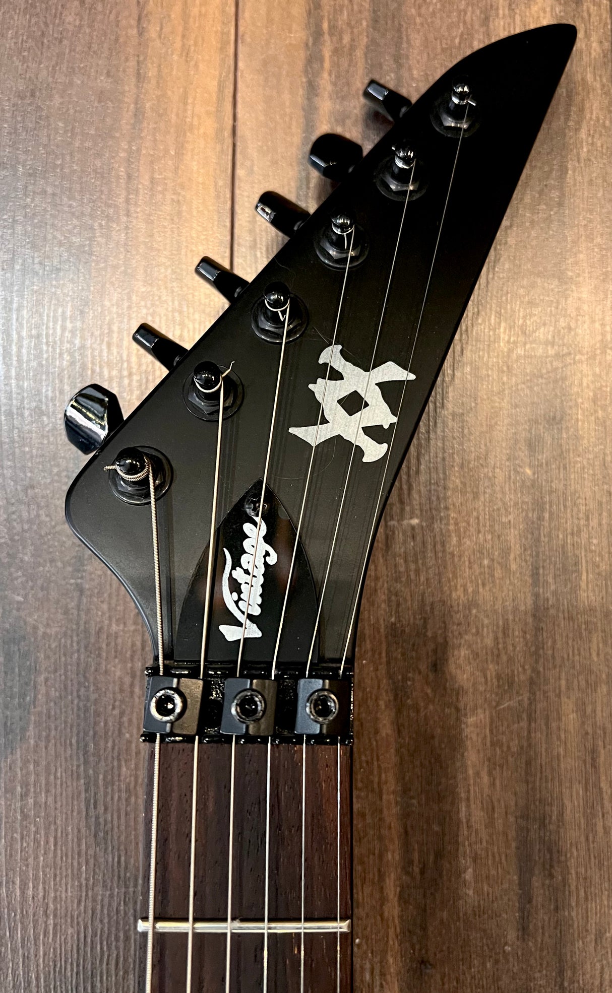 Vintage VMX Series Warp Satin Black (Pre-Owned) - Music Vault