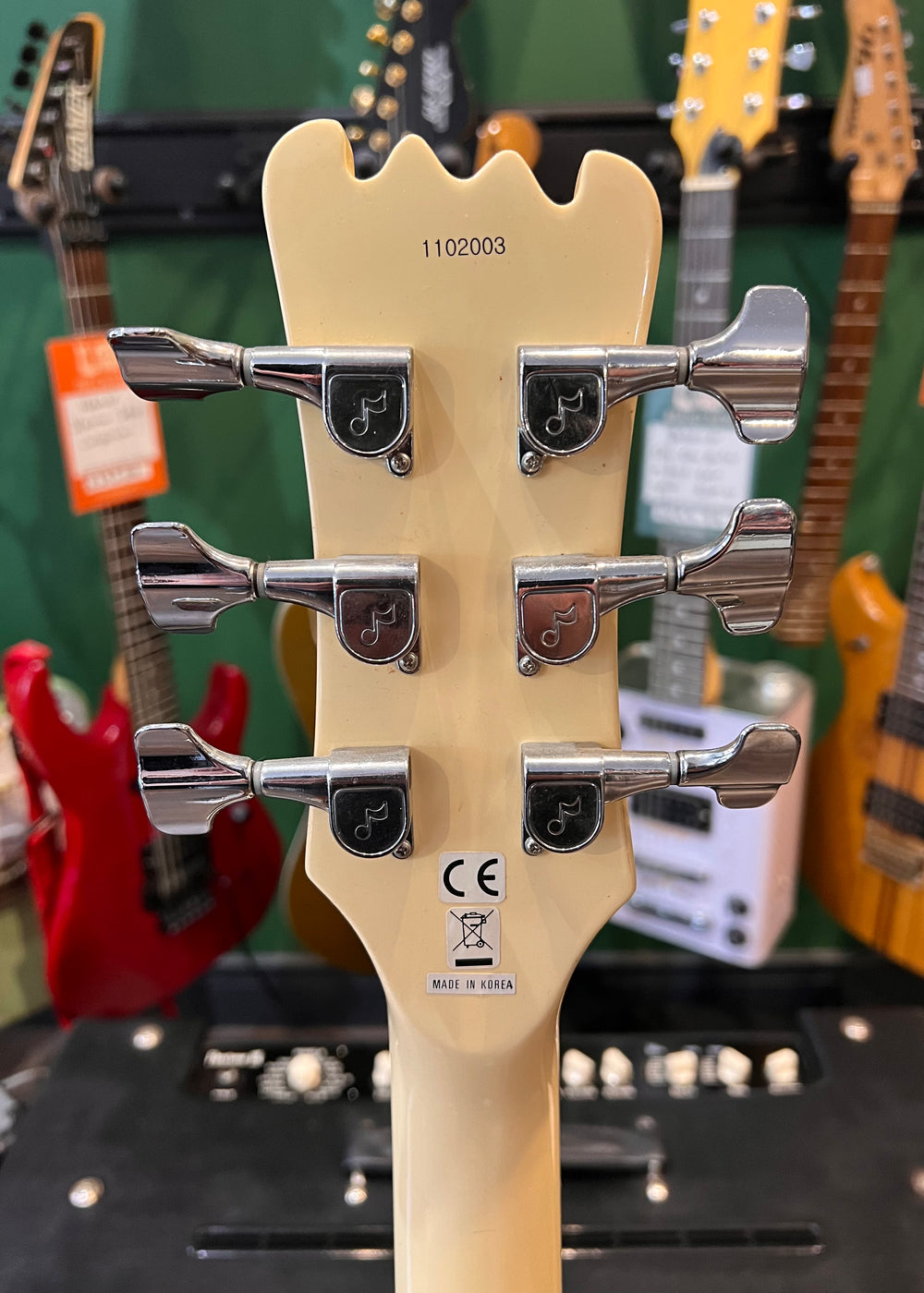 Eastwood Sidejack Bass VI Vintage Cream (Pre-Owned) - Music Vault