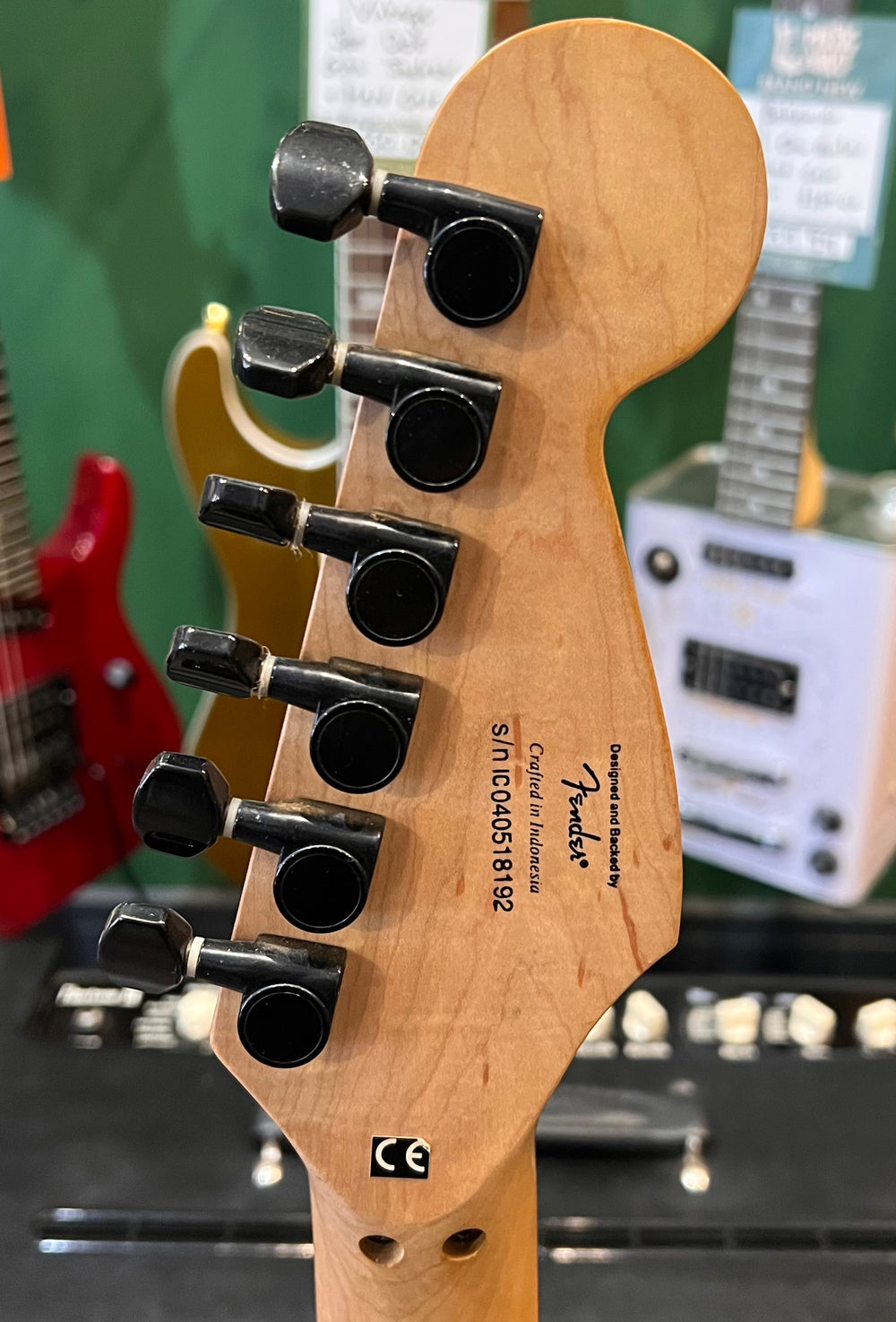 Squire Showmaster Floyd Rose Metallic Black (Pre-Owned) - Music Vault