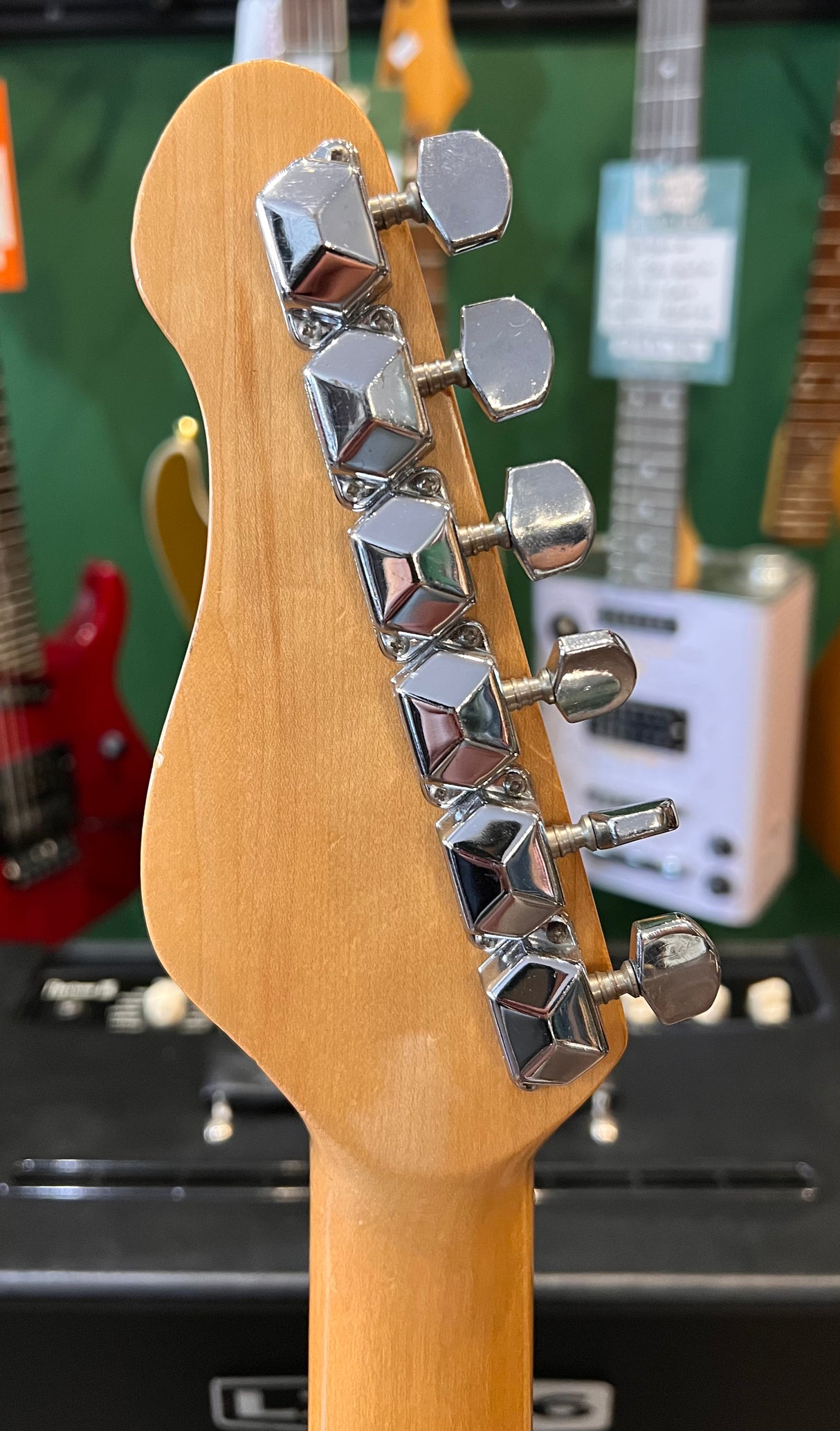 Vintage V6 Stratocaster Sunburst (Pre-Owned) - Music Vault