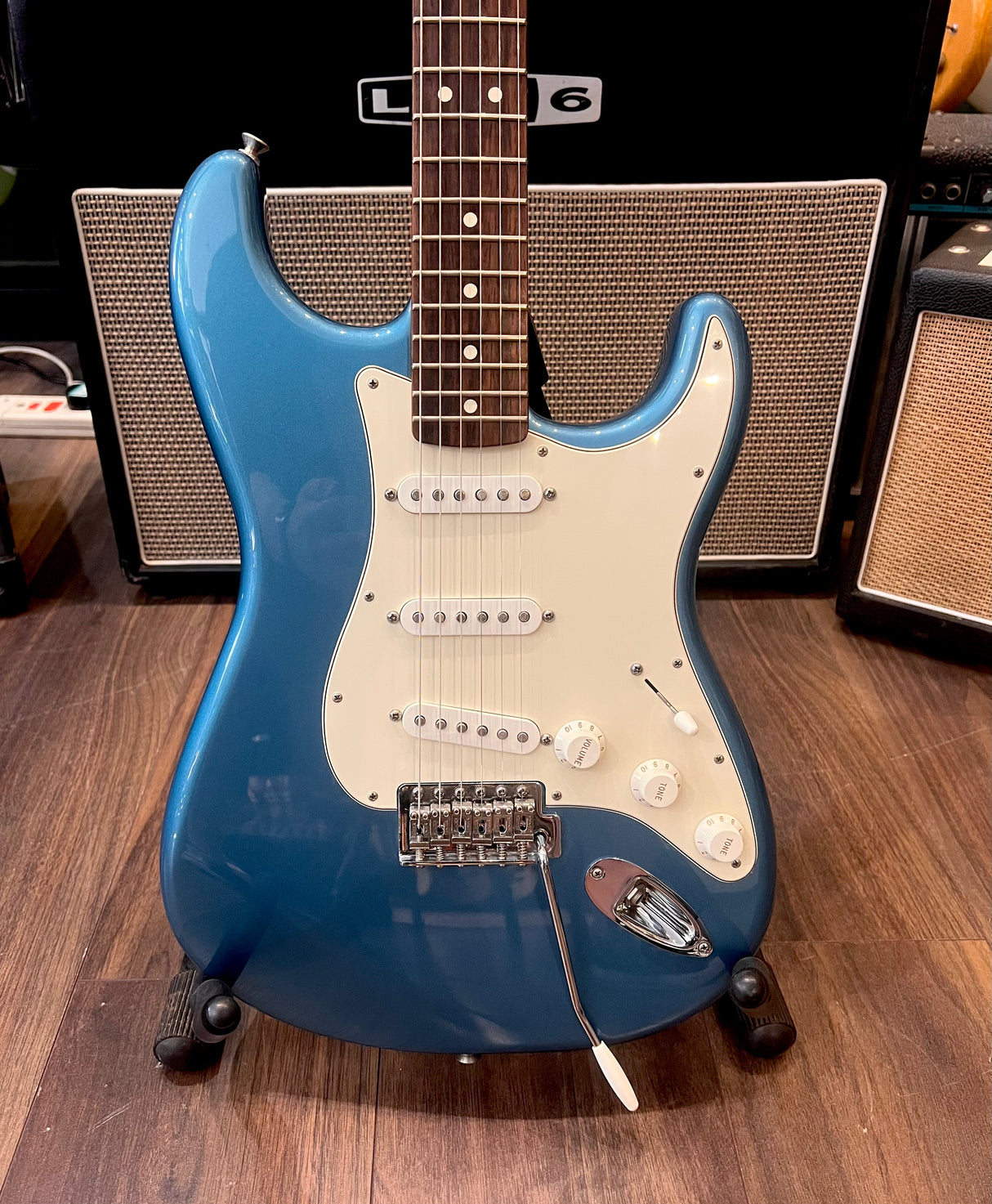 Fender Mexican Standard Stratocaster Lake Placid Blue 2010 (Pre-Owned) - Music Vault