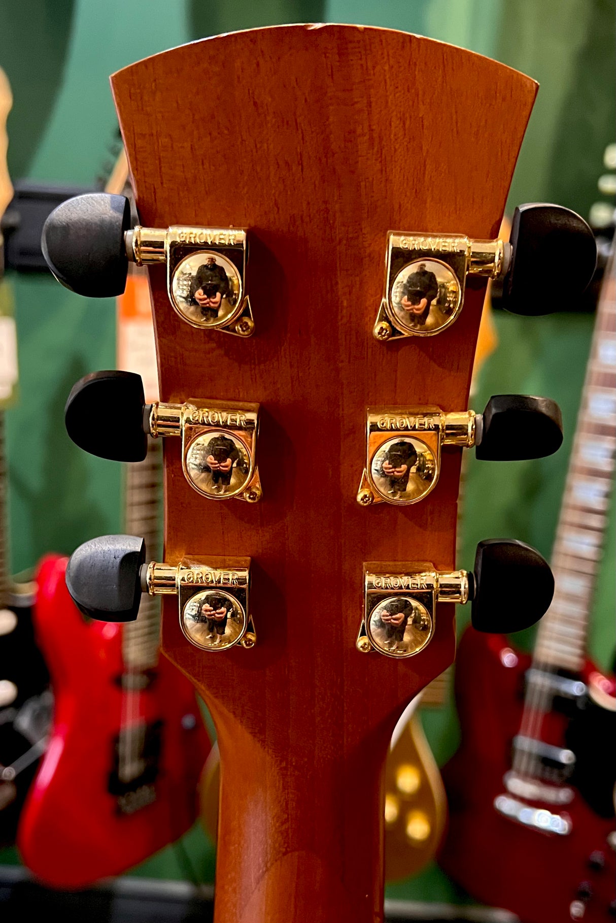 Faith Hi Gloss Saturn Cutaway Electro Acoustic (Pre-Owned)