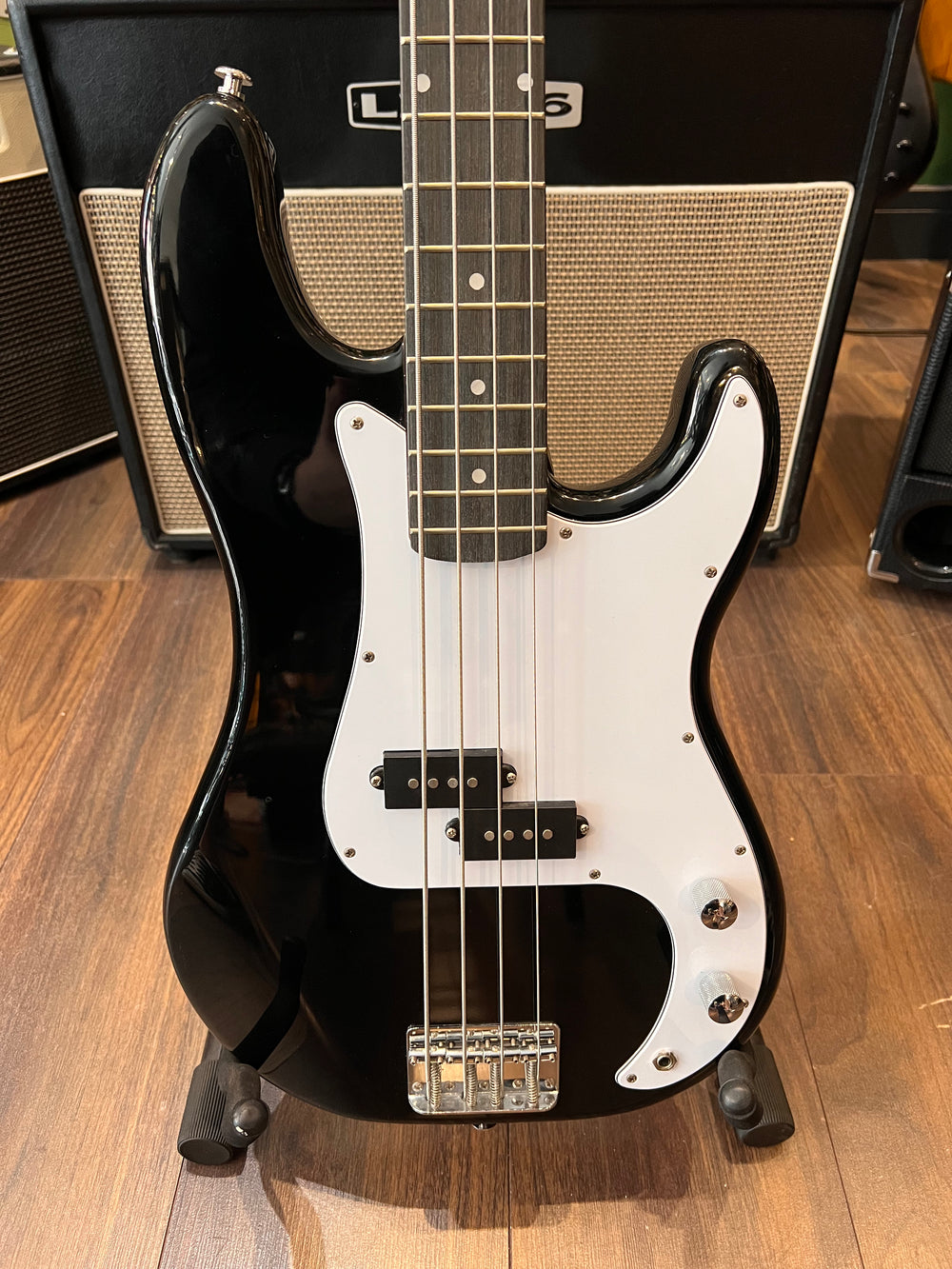 Max Music Precision Bass Black (Pre-Owned)