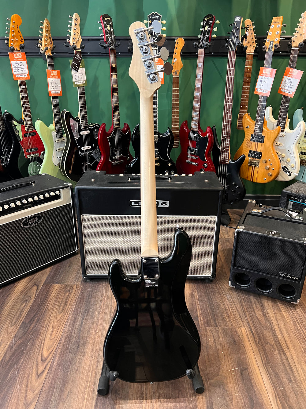 Max Music Precision Bass Black (Pre-Owned)