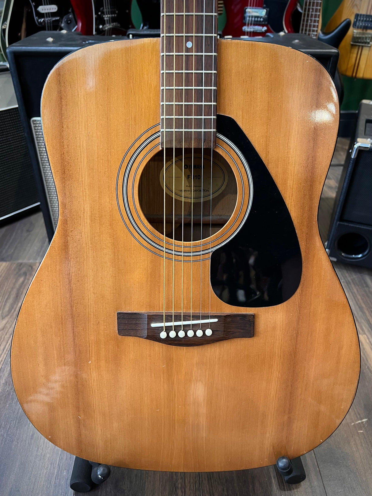 Yamaha FG-310 Acoustic  (Pre-Owned)