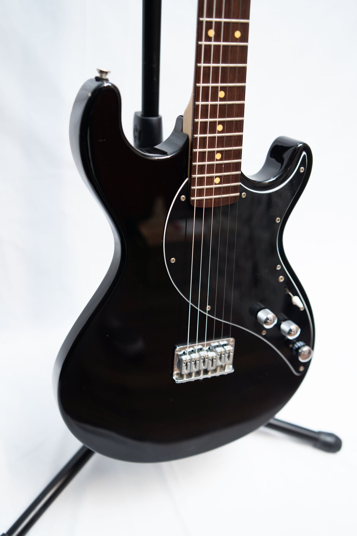 Line 6 Variax 300 Modelling Guitar + Workbench USB Interface (Pre-Owned) - Music Vault