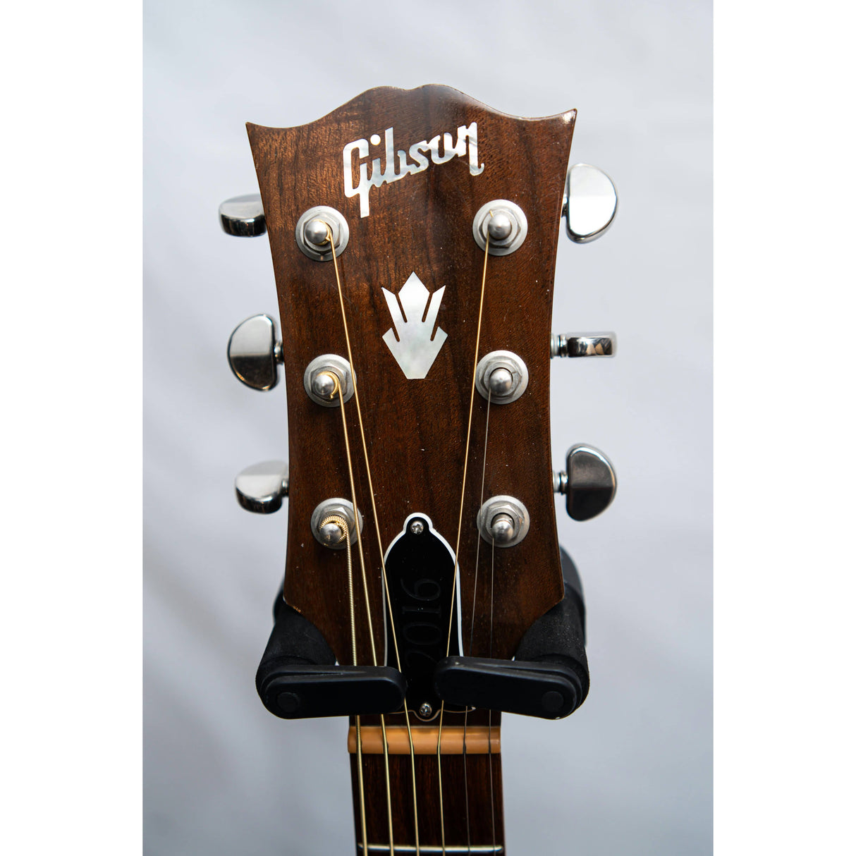 Gibson SJ-100 Limited Edition Walnut Honey Burst Electro Acoustic Guitar 2016 (Pre-Owned)