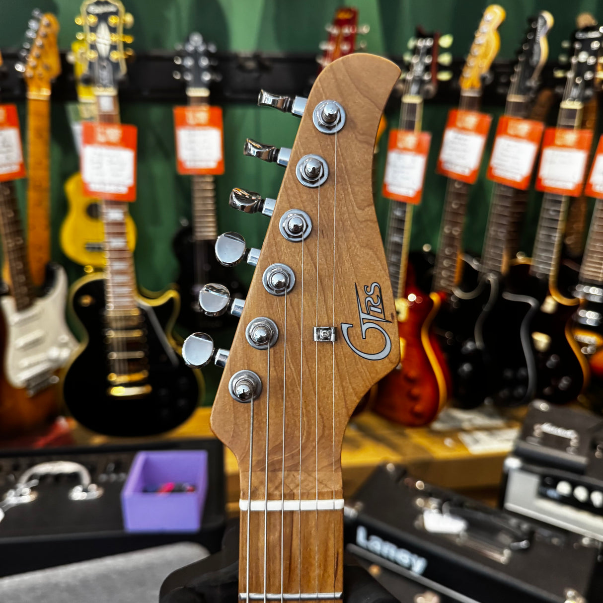 Mooer GTRS S800 Standard Intelligent Guitar Vintage White (Pre-Owned)