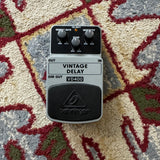 Behringer VD400 Vintage Delay Pedal (Pre-Owned)