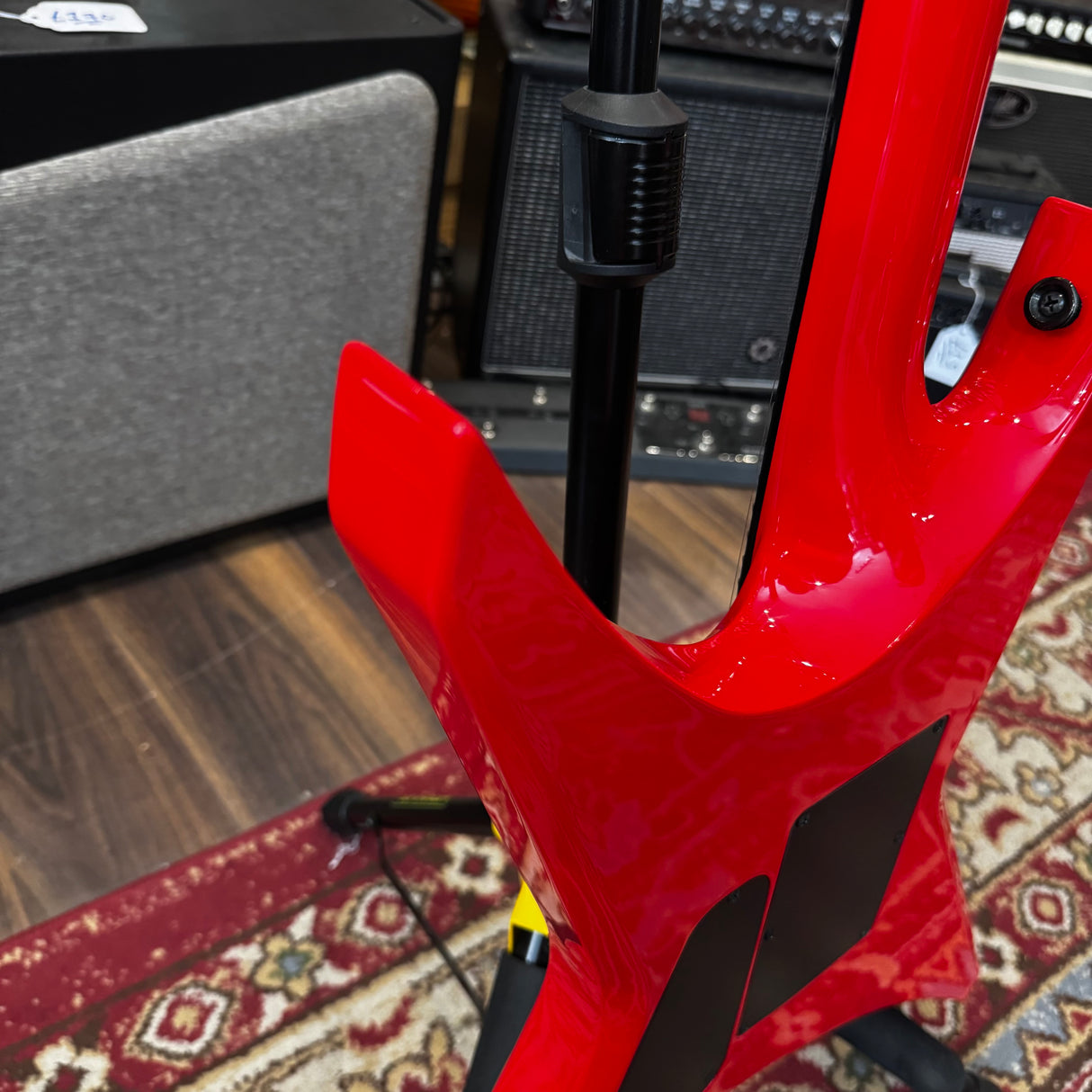 Jackson X Series Warrior WRX24M Racing Red + Hard Case (Pre-Owned)