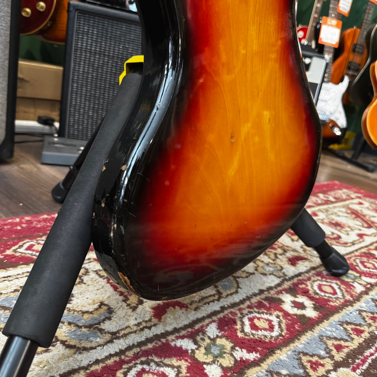 Columbus Jazz Bass Guitar Japanese 1970's Sunburst (Pre-Owned)