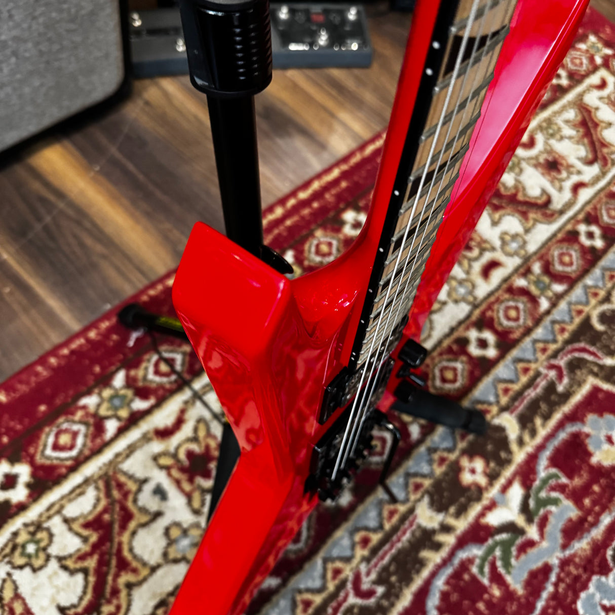 Jackson X Series Warrior WRX24M Racing Red + Hard Case (Pre-Owned)