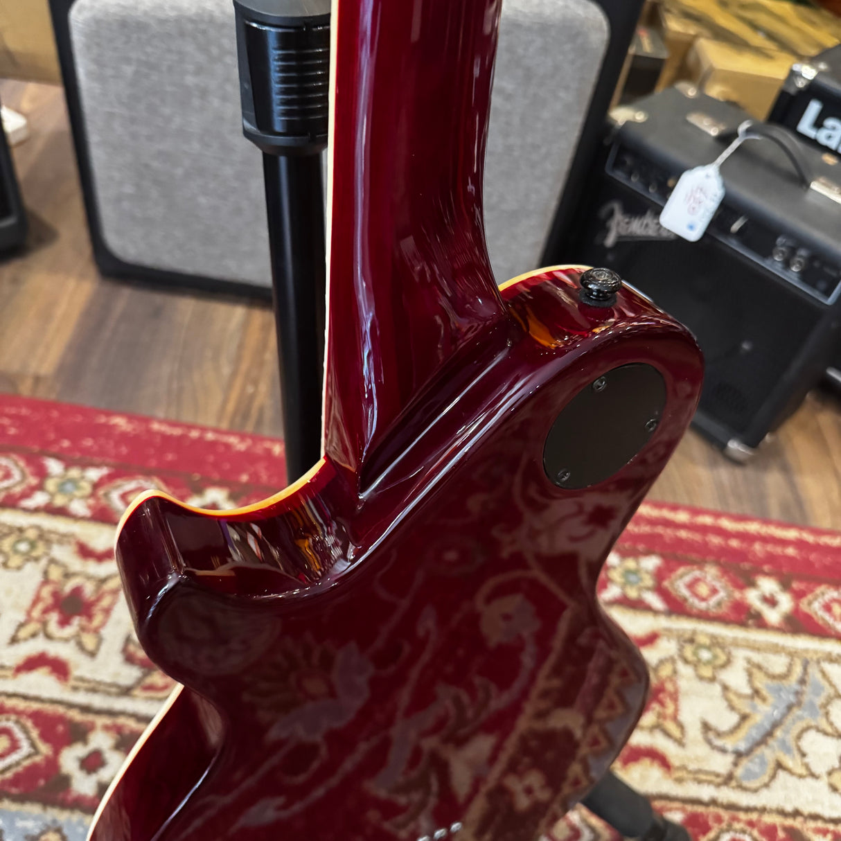 Michael Kelly Patriot Premium Blood Red EMG Quilt Top + Hard Case (Pre-Owned)