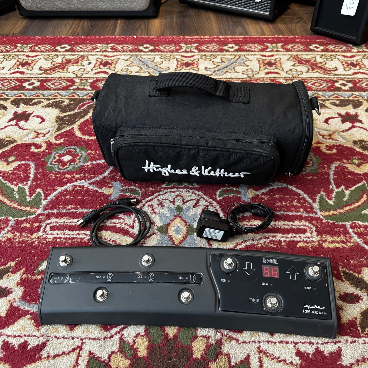 Hughes & Kettner Black Spirit 200 Electric Guitar Amplifier Head + FSM-432-MKII Foot Controller (Pre-Owned)