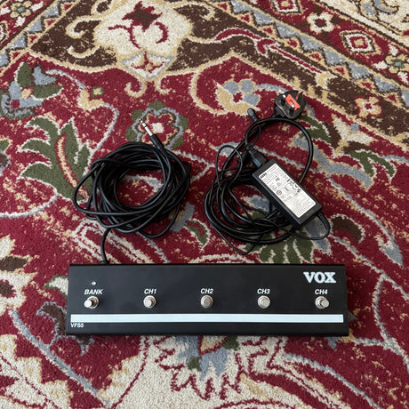 Vox VT40X 40W Hybrid Valve Electric Guitar Combo Amplifier + VSF5 Footswitch (Pre-Owned) - Music Vault