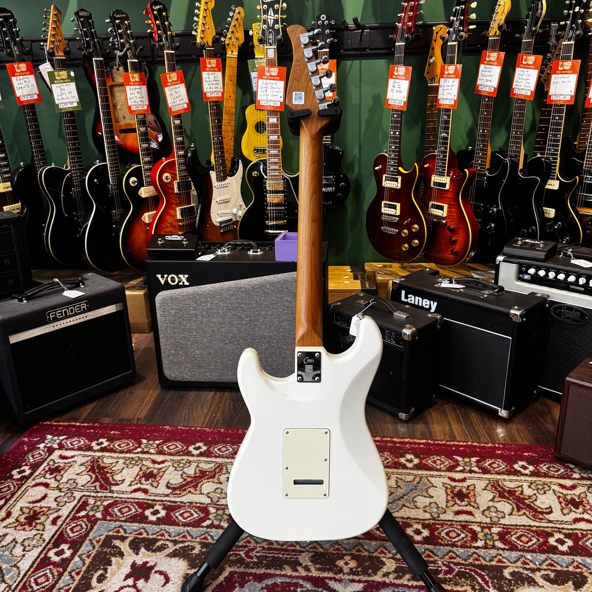 Mooer GTRS S800 Standard Intelligent Guitar Vintage White (Pre-Owned)