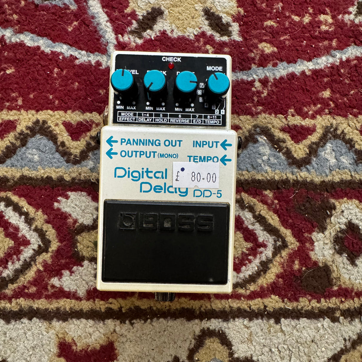 Boss DD-5 Digital Delay Effects Pedal (Pre-Owned)