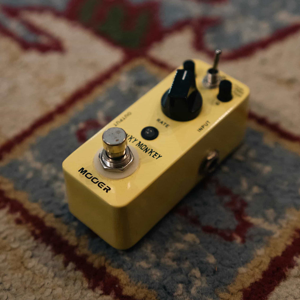 funky monkey pedal Mooer Funky Monkey Auto Wah Mini Pedal (Pre-Owned) – Music Vault