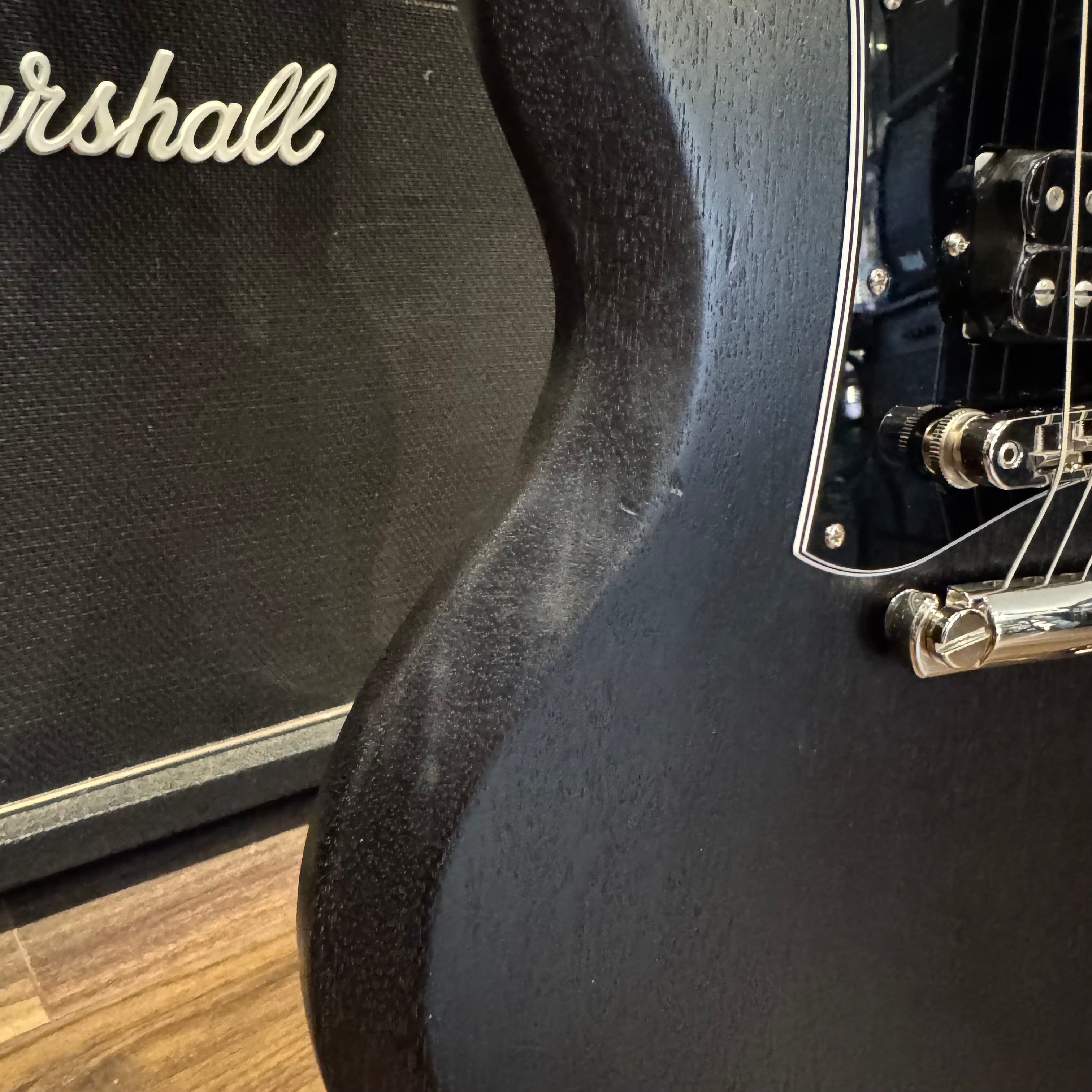 ギター Gibson SG Faded Tribute Worn Ebony 2019 Gibson SG 2019 Faded Tribute Worn Ebony (Pre-Owned) – Music