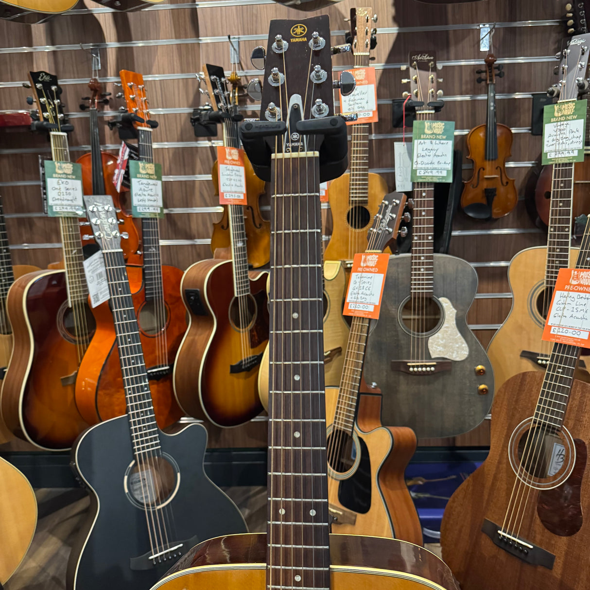 Yamaha FG200 Dreadnought Acoustic (Pre-Owned)