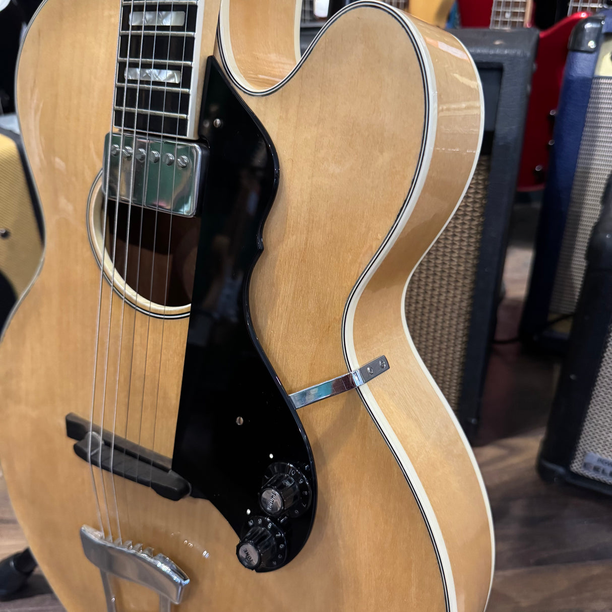Hagstrom Jimmy Oval 1970's Archtop Jazz Guitar Natural (Pre-Owned)