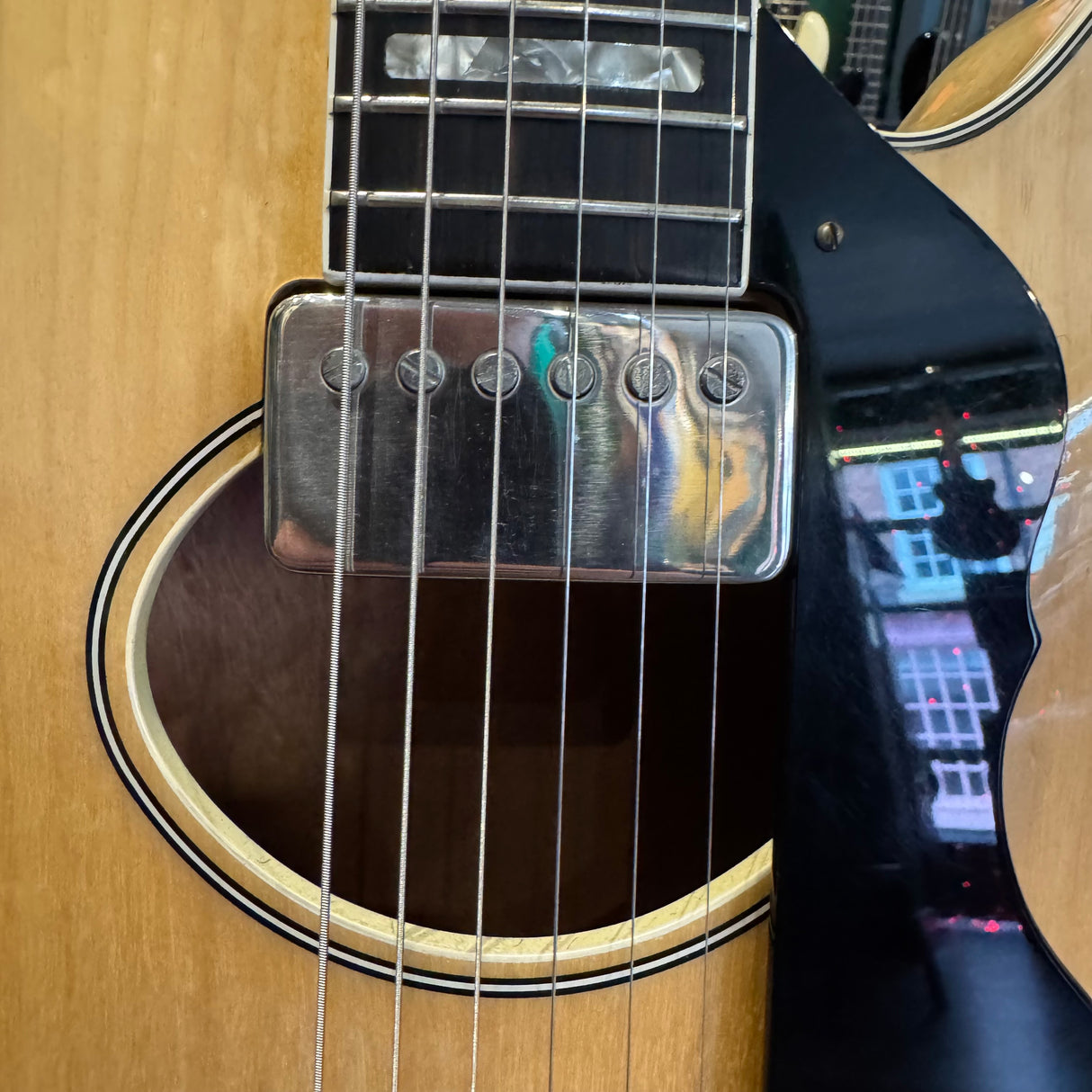 Hagstrom Jimmy Oval 1970's Archtop Jazz Guitar Natural (Pre-Owned)