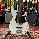 Yamaha BB235 5 String Bass Guitar Vintage White + Case (Pre-Owned)